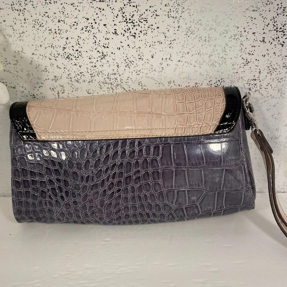 Guess Purple & Cream Reptile Pattern Wristlet - Picture 9 of 11